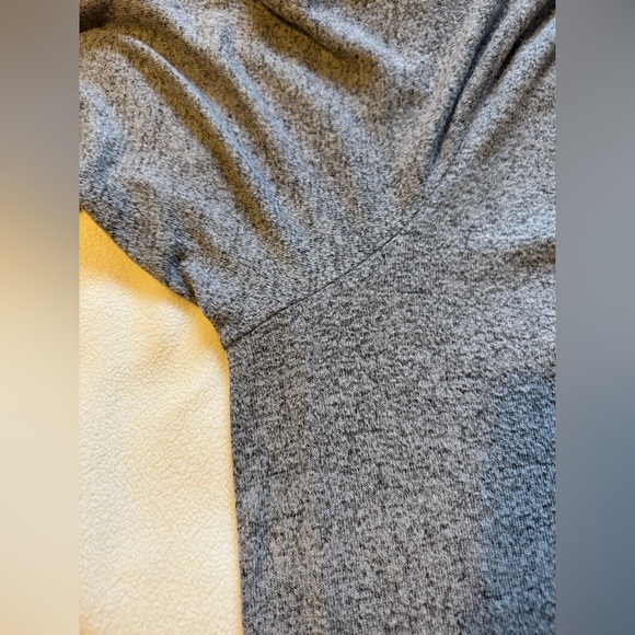 Maurice’s Women’s Gray Tunic Sweater 3X - Picture 6 of 12